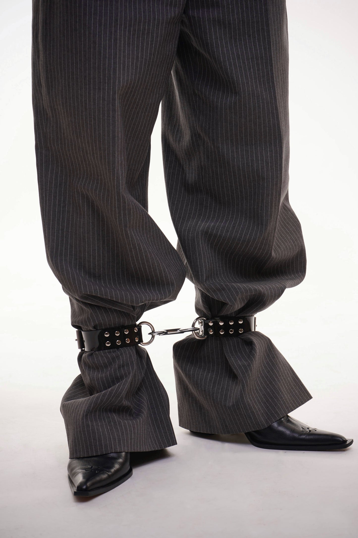 1 RING ANKLE CUFFS